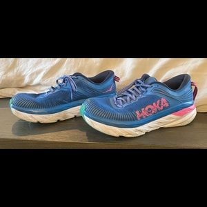 Hoka Bondi 7 blue, white, and pink sneakers/running shoes